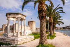 Historische stad Trogir - Historische stad Trogir: De Marmont Glorijet staat aan zee naast het 15de eeuwse Kamerlengo kasteel. Van 1806 tot 1814 had...
