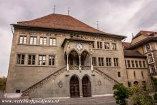 Old City of Bern - Old City of Bern: The Rathausplatz is dominated by the Bern Rathaus, the Town Hall of Bern. The Bern Rathaus has a double staircase with...