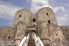 Kastelen van koning Edward in Gwynedd - De kastelen en stadsmuren van King Edward in Gwynedd: Het indrukwekkende poorthuis van kasteel Harlech is het meest bijzondere van het kasteel....