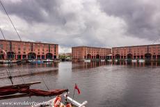 Liverpool - maritieme handelsstad - Liverpool - maritieme handelsstad: Toen het Albert Dock in 1846 werd geopend, werd het dok beschouwd als een revolutionair doksysteem, omdat...