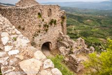 Archeologisch Mystras - Archeologisch Mystras: De entree naar de Kástro, het kasteel van Mystras. Mystras werd in 1249 door de Franken gesticht, de Kástro...