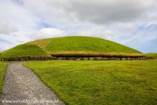 Bend of the Boyne - Knowth - Brú na Bóinne - Archeologisch ensemble van de Bend of the Boyne: Tijdens ons bezoek aan de grafheuvels Knowth was het toegestaan om...