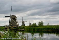Molengang van Kinderdijk-Elshout - In Kinderdijk is de geschiedenis van de voortdurende strijd van Nederland tegen het water zien. Al vanaf de 14de eeuw staan er in Kinderdijk...