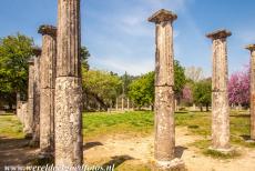 Archeologisch Olympia - Archeologisch Olympia: De Dorische zuilen van de Palaestra, de oefenruimte voor de boksers en worstelaars. Tegenwoordig staan alleen nog...
