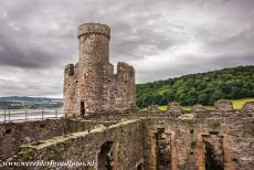 Kasteel en stadsmuren van Conwy - Kastelen en stadsmuren van King Edward in Gwynedd: De Stockhouse tower van kasteel Conwy. Kasteel Conwy staat strategisch op een rots en...