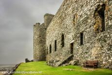 Kasteel Harlech - De kastelen en stadsmuren van King Edward in Gwynedd: De Chapel Tower van kasteel Harlech. In 1986 werden de kastelen en de stadsmuren van King...