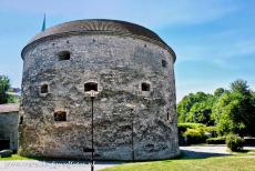 Historisch centrum van Tallinn - Historisch centrum (oude stad) van Tallinn: De kanontoren Pak Margareeta, de Dikke Margaret, werd in 1510 gebouwd als een verdedigingstoren, de...