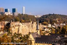 Vestingwerken van de stad Luxemburg - De oude wijken en vestingwerken van de stad Luxemburg: Het Rham Plateau in de bovenstad, de Ville Haute, en de Bockkazematten gezien vanaf de...