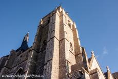 Belforten van België en Frankrijk - Belforten van België en Frankrijk: De St. Barbaratoren van de Sint-Leonarduskerk diende als het berlfort van Zoutleeuw....