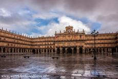 Oude stad van Salamanca - De Oude stad van Salamanca: Het stadhuis aan de Plaza Mayor, het centrale plein in Salamanca. Het stadhuis werd gebouwd in de...