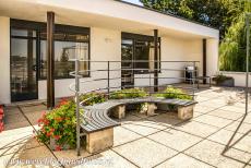 Tugendhat Villa in Brno - The upper rooms of the Tugendhat Villa in Brno have direct access to a terrace overlooking the garden and the city. Rare and exotic materials...