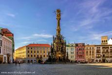 Zuil van de Heilige Drie-eenheid in Olomouc - De Zuil van de Heilige Drie-eenheid staat op het centrale plein van de stad Olomouc in Tsjechië. Olomouc is een stad in...