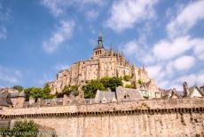 Mont Saint-Michel en zijn baai - Mont Saint-Michel en haar baai: Volgens de legende verscheen in 708 de aartsengel Michaël aan de bisschop van Avranches... Mont Saint-Michel en zijn baai - Mont Saint-Michel en haar baai: Volgens de legende verscheen in 708 de aartsengel Michaël aan de bisschop van Avranches...