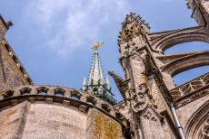 Mont Saint-Michel en zijn baai - Mont Saint-Michel en haar baai: De torenspits van de abdij is het hoogste punt op het eiland, de toren rijst... Mont Saint-Michel en zijn baai - Mont Saint-Michel en haar baai: De torenspits van de abdij is het hoogste punt op het eiland, de toren rijst...