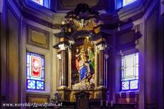Sacri Monti van Piemonte en Lombardije - De Heilige Bergen (Sacri Monti) van Piemonte en Lombardije: Het interieur van een kapel op de Heilige Berg van Ossuccio. De 14 kapelletjes...