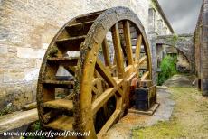 Cistercian Abbey of Fontenay - Cistercian Abbey of Fontenay: The huge water wheel next to the forge, a diversion of the river of Fontenay runs along the forge...
