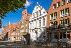 Hanzestad Lübeck - Hanzestad Lübeck: Het Buddenbrookhaus, ook bekend als Thomas Mannhuis. Het huis was de woning van de grootouders van de...