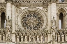 Kathedraal van Amiens - Kathedraal van Amiens: Het roosvenster in de west façade bevindt zich boven het centrale deel van gebeeldhouwde Galerij der Koningen. Het...
