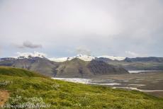 Vatnajökull National Park - Vatnajökull National Park - dynamic nature of fire and ice: The Hvannadalshnúkur Mountain and the Öræfajökull on...