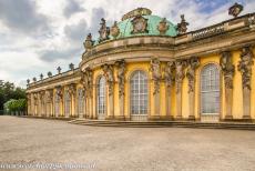 Paleizen van Potsdam en Berlijn - Paleizen en parken van Potsdam en Berlijn: Sanssouci werd in 1745-1747 gebouwd in opdracht van Frederik de Grote, de koning van Pruisen. Sanssouci...