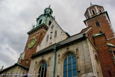 Historisch centrum van Kraków - Historisch centrum van Kraków: De kathedraal op de Wawel heeft drie torens, allen verschillend in stijl en hoogte. Een van de torens...