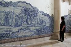 Monastery of Alcobaça - The Monastery of Alcobaça: The18th century Sala dos Reis, the Room of the Kings. The walls are adorned with 18th century blue-white...
