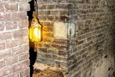 Defence Line of Amsterdam: Fort along the Pampus - Fort along the Pampus: The gunpowder storeroom is situated along a transport corridor inside the inner fort. The transport...