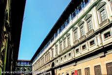 Historisch centrum van Florence - Historisch centrum van Florence: Het U-vormige Uffizi Museum werd ontworpen door Giorgio Vasari en gebouwd tussen 1560 en 1580 in opdracht...