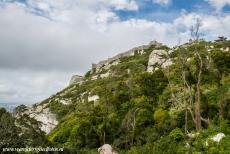 Cultuurlandschap van Sintra - Cultuurlandschap van Sintra, Portugal: Het Castello dos Mouros, het kasteel van de Moren, werd gebouwd tijdens de Arabische periode van...