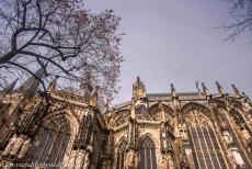 Dom van Aken - Dom van Aken: De Palatijnse kapel (ook wel de Paltskapel of hofkapel)&nbsp;van Karel de Grote werd tussen 790 en 800 gebouwd. Deze Paltskapel...
