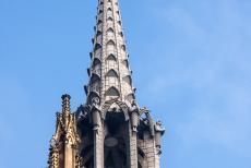Dom van Keulen - Een pinakel van de&nbsp;K&ouml;lner Dom, de Dom van Keulen. Hoewel&nbsp;de Dom&nbsp;zwaar beschadigd werd, overleefde&nbsp;ze de Tweede...