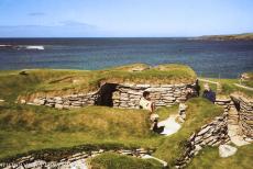 Neolithisch Orkney - De Neolithische nederzetting Skara Brae ligt op Mainland Orkney, het grootste van de Orkney eilanden. Skara Brae werd bewoond van 3100 tot 2500...
