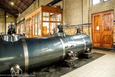 Wouda Steam Pumping Station - Wouda Steam Pumping Station: One of the steam machines in the machine hall. Friesland has about 800 polder pumps, they pump the water...