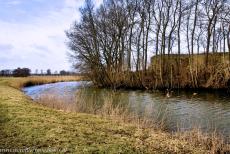 Dutch Water Defence Lines - The Fort along Middenweg is part of the Defence Line of Amsterdam. The Fort along Middenweg is part of a nature reserve and not open to...