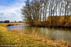 Stelling van Amsterdam - Stelling van Amsterdam: Het Fort aan de Middenweg in de Beemsterpolder is niet geopend voor bezoekers. Het noordelijke deel van de Stelling...