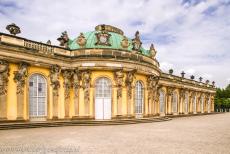 Slot Sanssouci in Potsdam - Het ontwerp van Slot Sanssouci was gebaseerd op tekeningen&nbsp;die koning Frederik de Grote zelf had gemaakt. Slot Sanssouci&nbsp;wordt beschouwd...