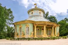 Slot Sanssouci in Potsdam - Paleizen en parken van Potsdam en Berlijn: Het Chinees Paviljoen&nbsp;staat in Potsdam&nbsp;dicht bij paleis Sanssouci&nbsp;en het Neues Palais in...
