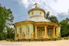 Slot Sanssouci in Potsdam - Paleizen en parken van Potsdam en Berlijn: Het Chinees Paviljoen staat in Potsdam dichtbij Slot Sanssouci en het NeuesPalais in...