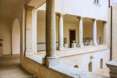 Euphrasiusbasiliek in Poreč - De voormalige Aartsbisschoppelijk Residentie staat in het complex van de Euphrasiusbasiliek in het oude centrum van...