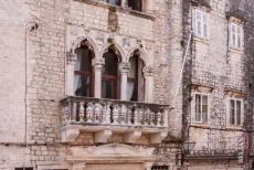Historische stad Trogir - Historische stad Trogir: Het Cipiko paleis werd gebouwd voor de familie Cipiko. Het paleis staat aan het stadsplein, tegenover de...