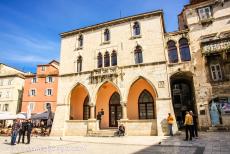 Palace of Diocletian in Split - Historical Complex of Split with the Palace of Diocletian: The Old Town Hall of Split is located on the People's Square. The former town hall...