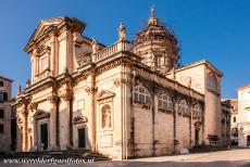 Oude stad van Dubrovnik - Oude vestingstad van Dubrovnik: De kathedraal van Dubrovnik verving een oudere kathedraal, die werd verwoest door de zware aardbeving...