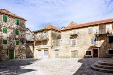 Stari Grad Plain - Stari Grad Plain: The Square of Škor is the town square of the old town of Stari Grad. Stari Grad is the oldest town on the Croatian...