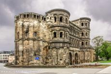 Romeinse Monumenten in Trier - De Porta Nigra is een van de Romeinse monumenten in de Duitse stad Trier, ze werd in de 2de eeuw gebouwd. Trier had ooit vier Romeinse...