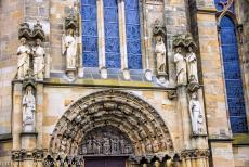 Romeinse Monumenten in Trier - Het hoofdportaal van de St. Petersdom, de&nbsp;Dom van Trier. De bouw van de Dom&nbsp;begon in het jaar 326; het is de oudste bisschopskerk in...