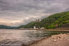 Midden-Rijndal - Midden-Rijndal bij de Loreley. De Loreley is een 123 m hoge rots aan de Rijn bij de Duitse plaats Sankt Goarshausen. De Rijn is hier op zijn...