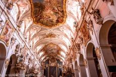 Oude stad van Regensburg met Stadtamhof - Oude stad van Regensburg met Stadtamhof: De abdijkerk van St. Emmeram dateert uit de 13de eeuw. De abdij van St. Emmeram&nbsp;is een van de oudste...