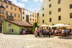 Oude stad van Regensburg met Stadtamhof - Oude stad van Regensburg met Stadtamhof: De historische Wurstküche, ook Wurstkuchl, staat op de oever van de Donau dichtbij de...