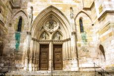 Oude stad van Regensburg met Stadtamhof - Oude stad van Regensburg met Stadtamhof:&nbsp;Een van de portalen van de Dom van Regensburg. De Dom staat bekend als de Dom St. Peter&nbsp;(Sankt...