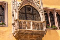 Oude stad van Regensburg met Stadtamhof - Oude stad van Regensburg met Stadtamhof: De laatgotische erker van het Altes Rathaus, het Oude Stadhuis. De keizers van het Heilige Roomse...